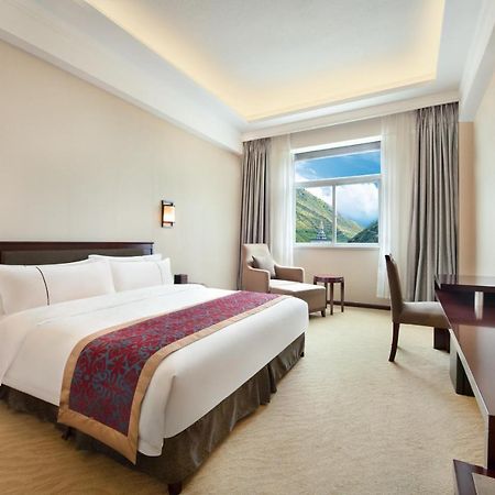 Ramada Encore Daocheng Yading Otel Dış mekan fotoğraf